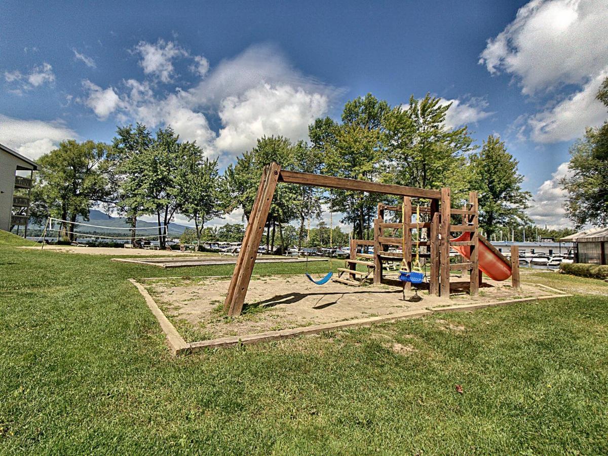 Location Tourisme Estrie - Oberge Du Village マゴグ エクステリア 写真